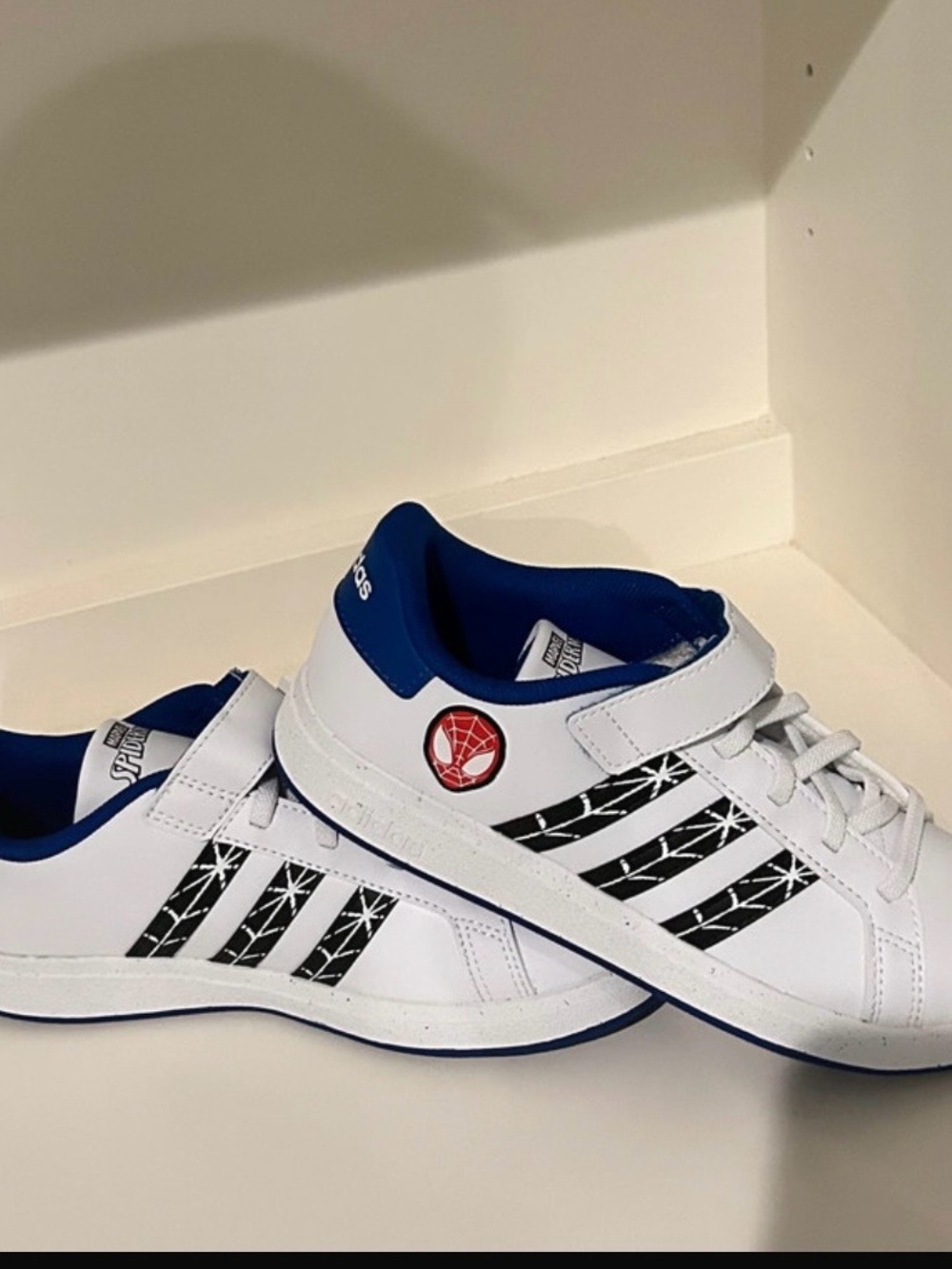 adidas Kids White Black Sneakers with Blue Lining and Spider Emblem